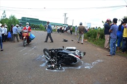 Đắk Nông: Tông xe máy liên hoàn, 6 người thương vong