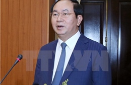 Chủ tịch nước và Phu nhân đi thăm cấp Nhà nước CHDCND Lào