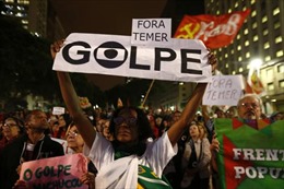 Tuần hành lớn phản đối chính phủ lâm thời Brazil 