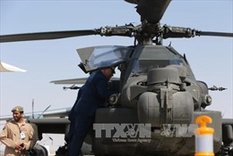 Trực thăng Apache Mỹ lần đầu tiên không kích IS 