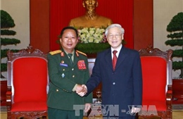 Tổng Bí thư tiếp Bộ trưởng Bộ Quốc phòng Lào