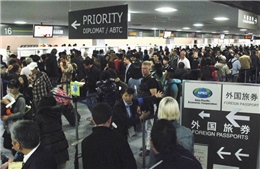 Nhật Bản khuyến khích người cư trú bất hợp pháp hồi hương