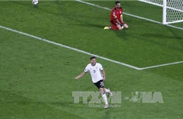Đức vào bán kết EURO 2016 sau loạt luân lưu kịch tính