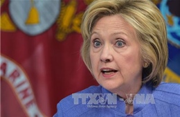 FBI chất vấn bà Hillary về email cá nhân
