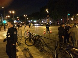 Nổ ở fanzone Paris, nhiều người bị thương