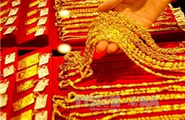 Giá vàng thế giới chạm mức cao nhất hơn hai năm