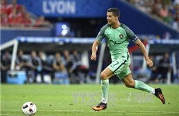 Tuyển Pháp loay hoay tìm cách "khóa" Ronaldo