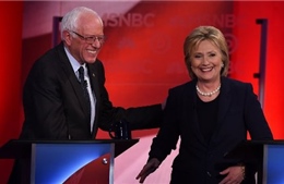Bà Clinton và ông Sanders vận động tranh cử chung 