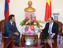 Thủ tướng tiếp Chủ tịch Hội hữu nghị Mông Cổ - Việt Nam