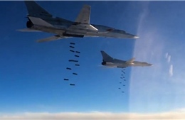 6 chiếc Tu-22M3 của Nga hợp lực dội bom IS