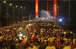 Tiếp tục biểu tình phản đối đảo chính ở Thổ Nhĩ Kỳ
