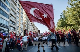 Hậu đảo chính, Thổ Nhĩ Kỳ bắt 42 nhà báo 