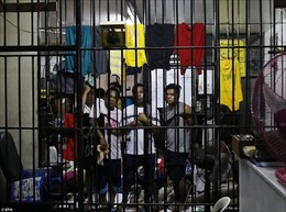 Philippines bắt, tiêu diệt gần 2.000 nghi phạm ma túy, 66.000 tên khác đầu hàng
