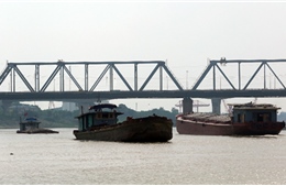 Tổ chức lưu thông qua cầu Việt Trì cũ  