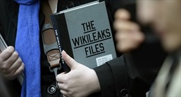 WikiLeaks công bố băng ghi âm từ máy chủ DNC