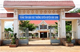 Kỷ luật Giám đốc trung tâm Giáo dục thường xuyên huyện Đắk Song