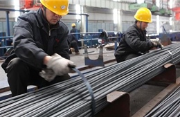 EU áp thuế chống bán phá giá thép Trung Quốc và Nga