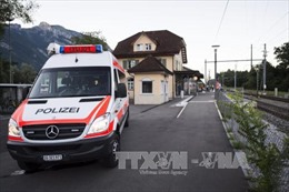 Thụy Sĩ: Tấn công bằng dao trên tàu hỏa 