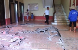 Dân sợ hãi trong “chung cư sụt lún” tại Hà Nội