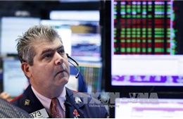 Chứng khoán Âu-Mỹ đồng loạt đi xuống