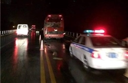 Tai nạn liên hoàn trên cao tốc Nội Bài – Lào Cai, 2 người tử vong