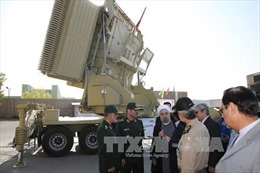 Iran khoe hệ thống phòng thủ tên lửa tự chế tạo