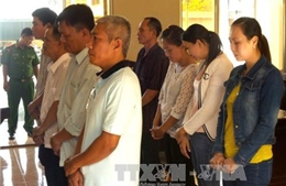 8 bị cáo tham nhũng tại Ngân hàng Việt Á lĩnh 107 năm tù