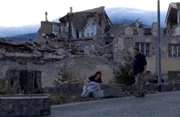 Amatrice tan hoang sau trận động đất 6,2 độ richter