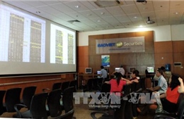 Vốn ngoại vào TTCK Việt Nam cao gấp 3,5 lần