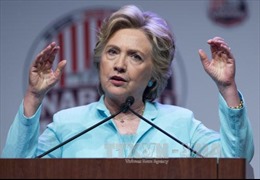 Bà Hillary từ chối lời mời thăm Mexico trước bầu cử