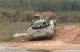 Những thước phim hiếm có về siêu tăng Armata