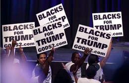 Người gốc Phi bất ngờ rào rào ủng hộ ông Trump