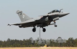 Ấn Độ ký sẽ mua 36 tiêm kích Rafale của Pháp 