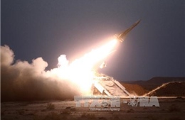 Iran phóng tên lửa đạn đạo tự chế Zolfaqar