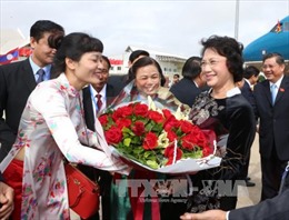 Chủ tịch QH Nguyễn Thị Kim Ngân bắt đầu thăm Campuchia
