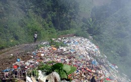 Bức xúc vì bãi rác gây ô nhiễm ở Phủ Thông, Bắc Kạn