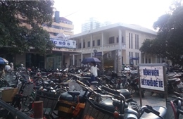 Lùi thời điểm đóng cửa bãi giữ xe Bệnh viện Bạch Mai 
