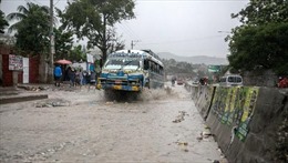 Haiti bị cô lập, Mỹ sơ tán 1 triệu dân do siêu bão Matthew