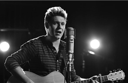 Niall của One Direction khởi nghiệp solo với single “This Town” 
