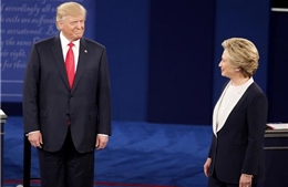 Cuộc tranh luận “không bắt tay” của Clinton-Trump