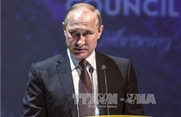 Tổng thống Nga muốn hoãn chuyến thăm Pháp 