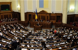 Nghị sĩ Ukraine kêu gọi Tổng thống dỡ trừng phạt chống Nga