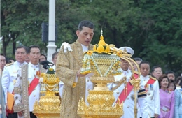 Hoàng Thái tử Maha Vajiralongkorn kế nhiệm cha