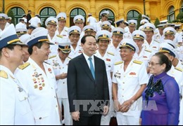 Chủ tịch nước gặp mặt cựu chiến binh Đường Hồ Chí Minh trên biển 