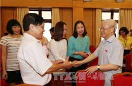Tổng Bí thư tiếp xúc cử tri Hà Nội ở các quận Ba Đình, Hoàn Kiếm