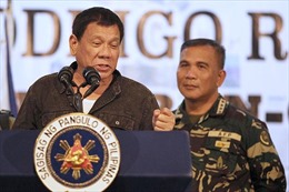 Cựu Tổng thống Philippines lo Mỹ lật đổ ông Duterte