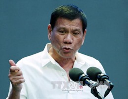 Tổng thống Philippines gọi Mỹ là “kẻ hay bắt nạt”