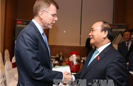Thủ tướng Nguyễn Xuân Phúc tiếp Phó Chủ tịch ADB