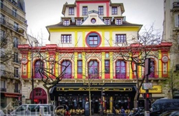Nhà hát Bataclan mở cửa trở lại một năm sau vụ thảm sát