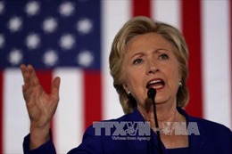 Bà Clinton chỉ trích Giám đốc FBI sau tranh cử tổng thống thất bại
